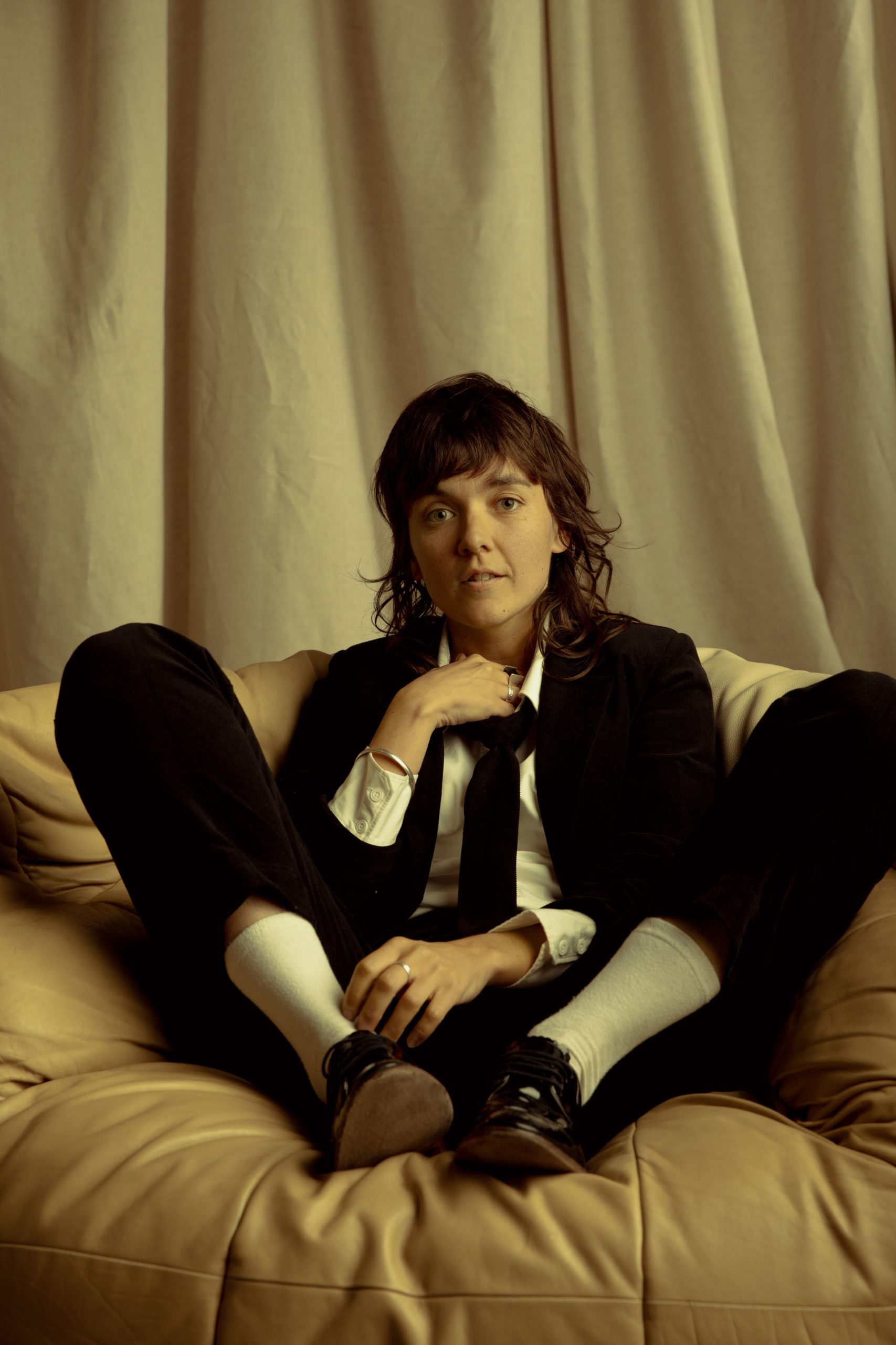 courtney-barnett-by-lili-waters-scaled